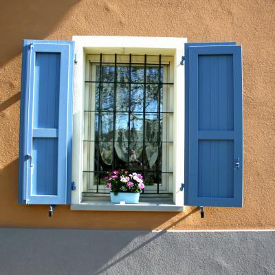 Mattone E Azzurro